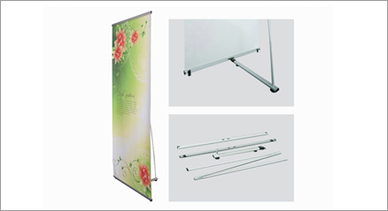 Deluxe L-Stand 24"x79"
